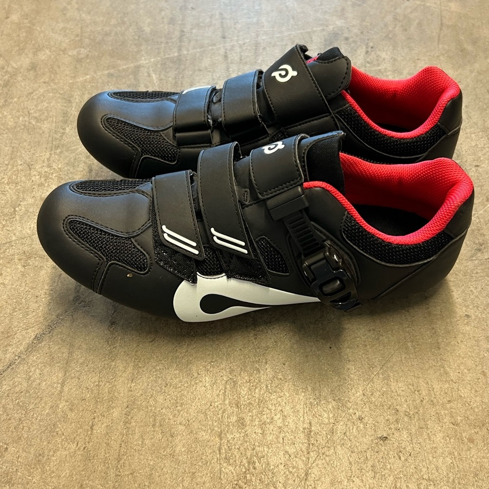 Peloton Black and Red Cycling Shoes size 44